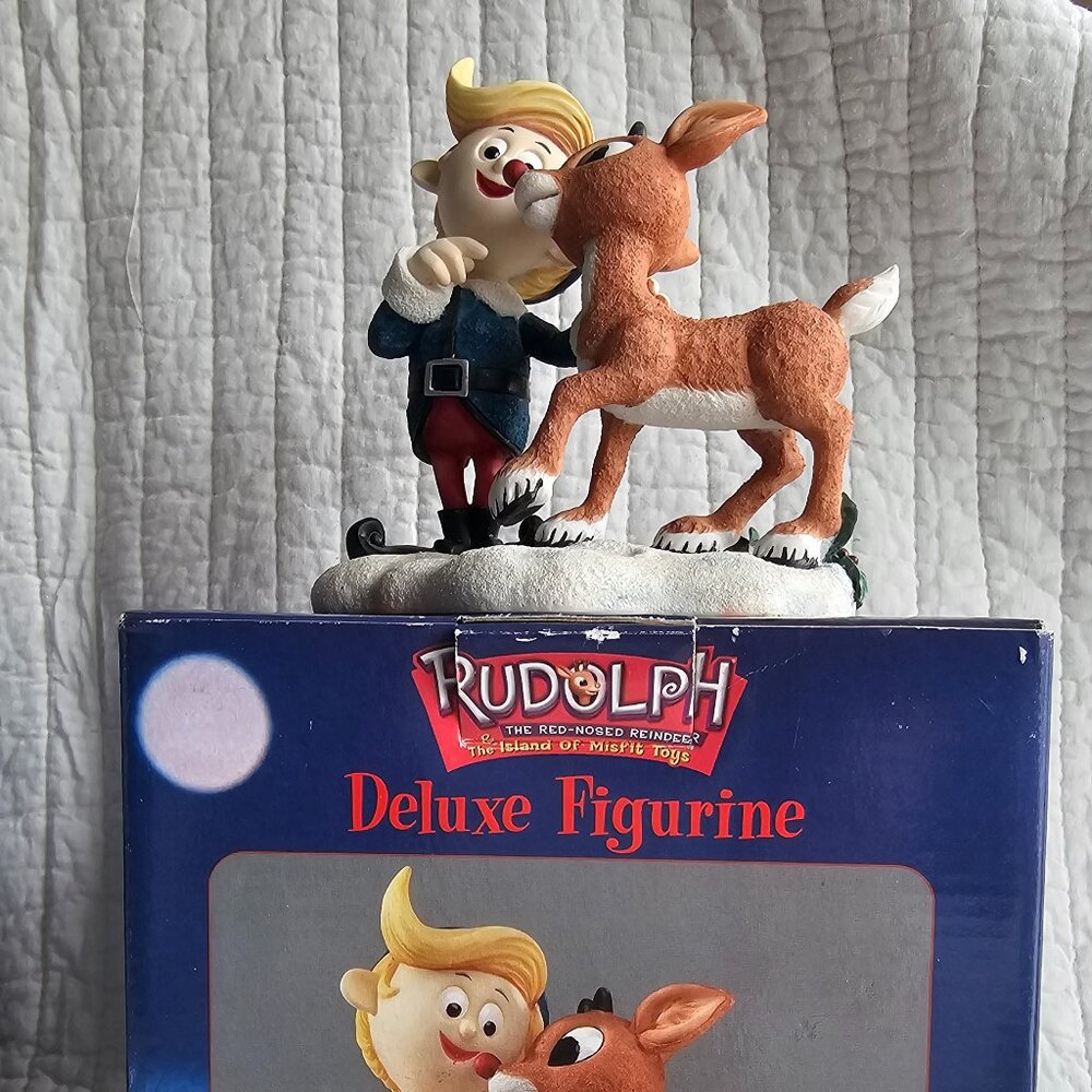 Rudolph Deluxe Figurine "I am Not a Misfit"- Enesco